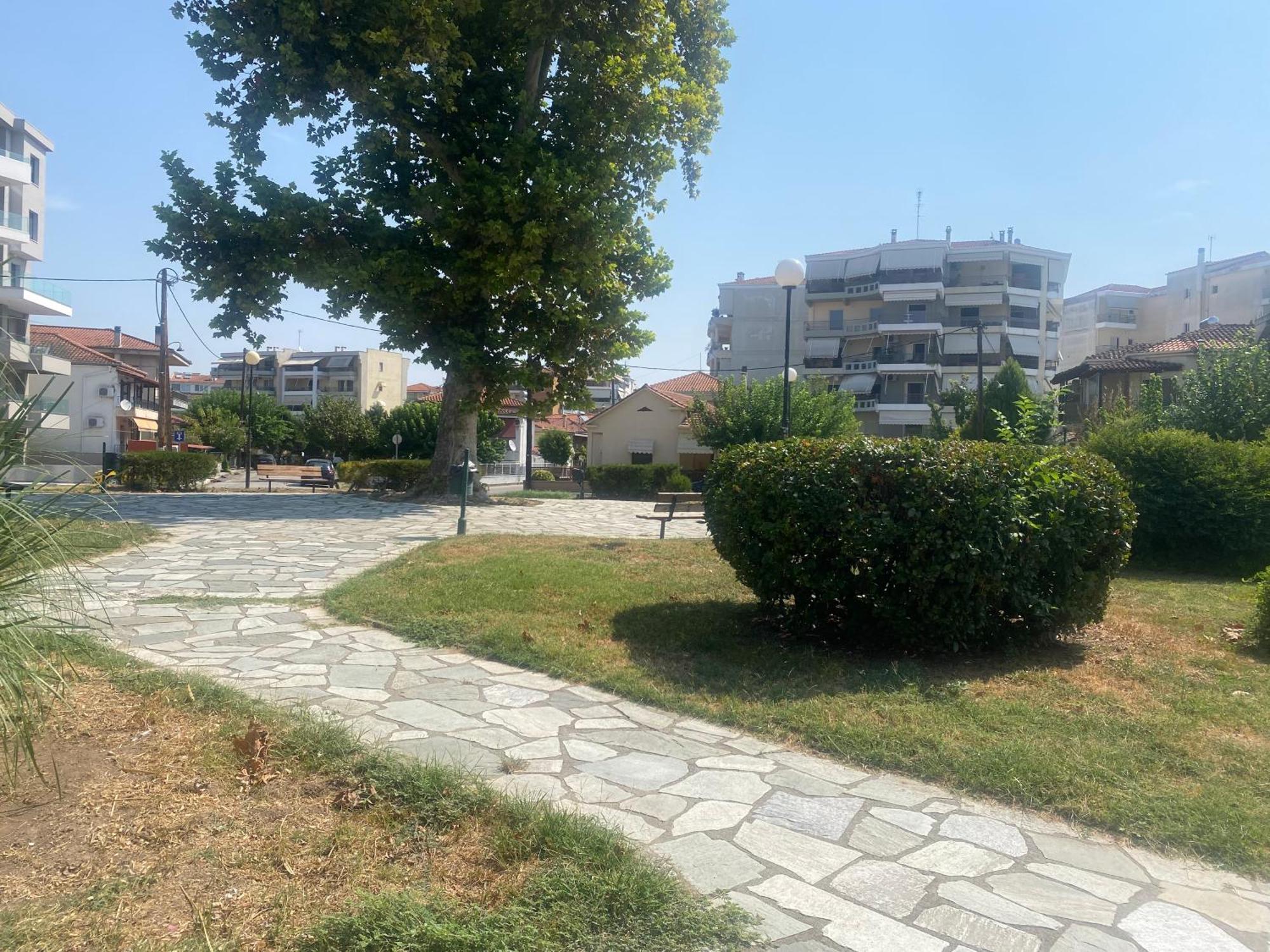 Cozy & Quiet City Apartment Trikala  Exterior photo